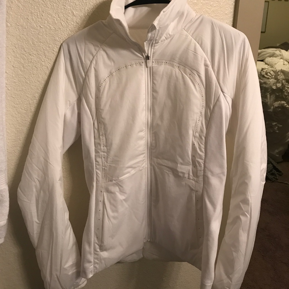 Lululemon run for the cold jacket white
